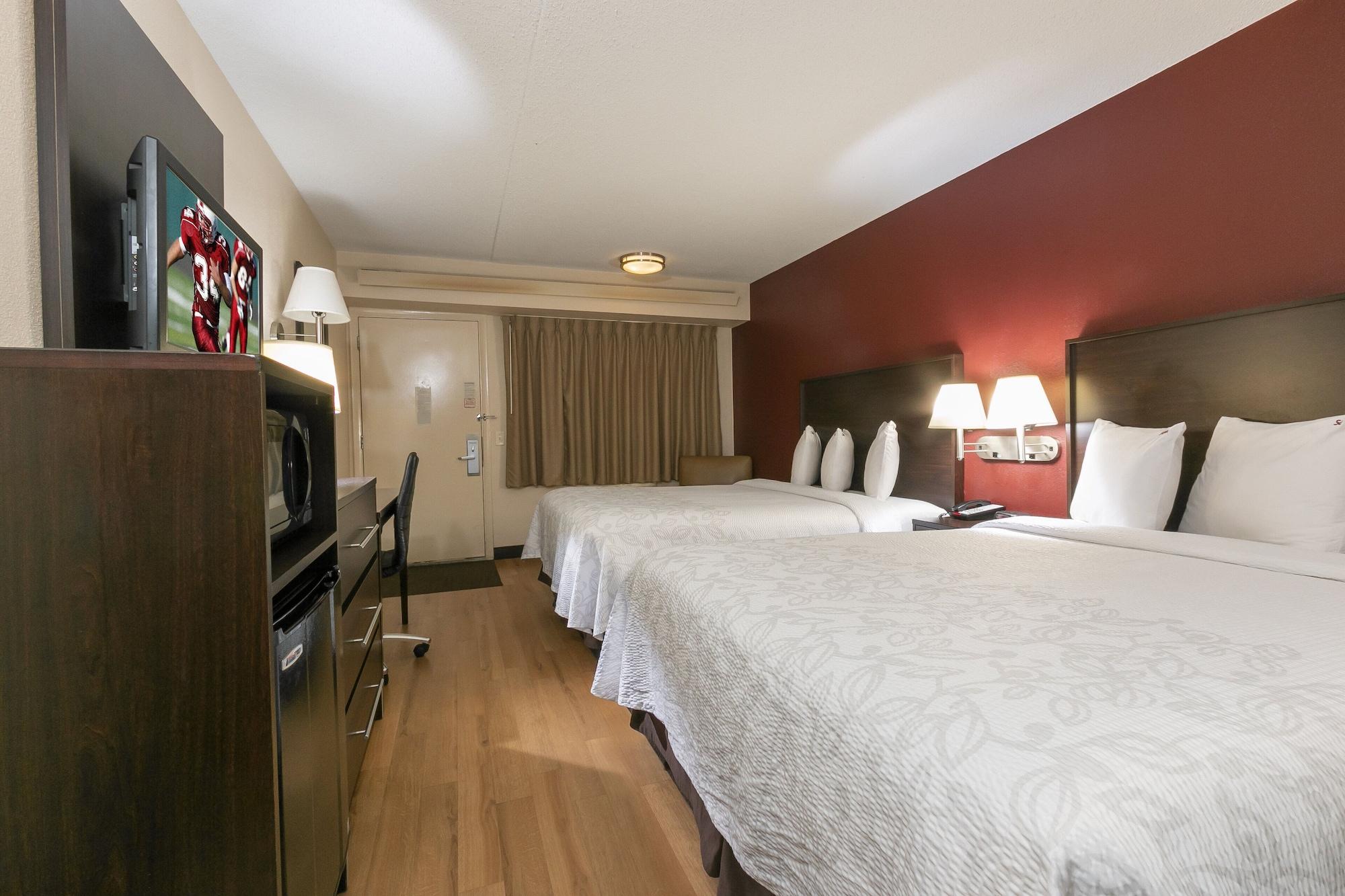 Red Roof Inn Plus+ Pittsburgh South - Airport Imperial Exterior photo