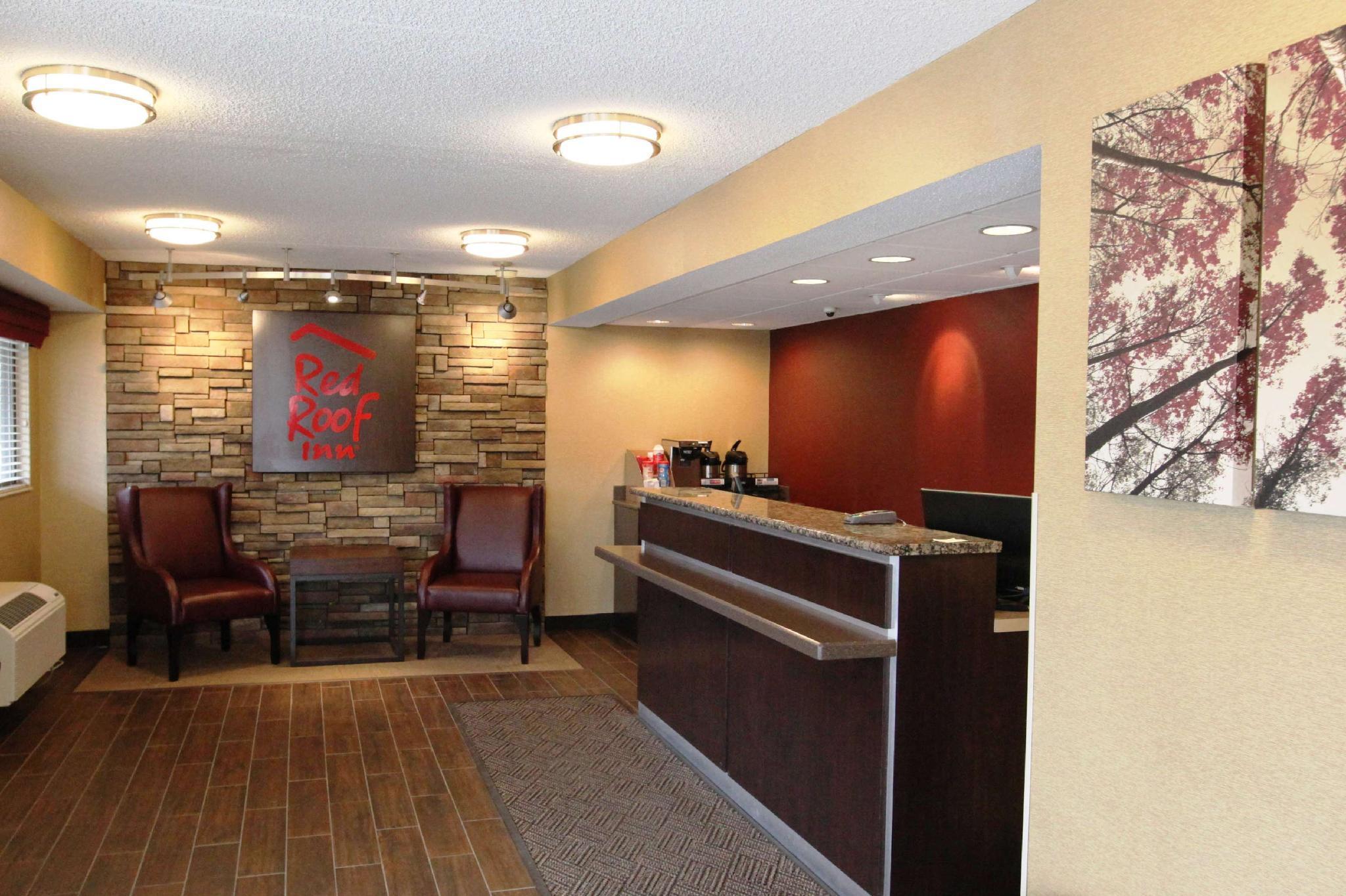 Red Roof Inn Plus+ Pittsburgh South - Airport Imperial Exterior photo