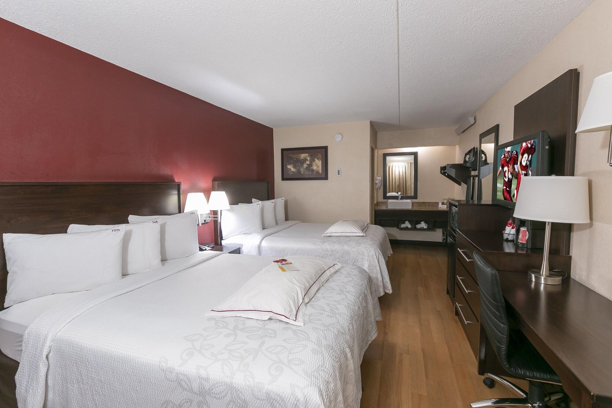 Red Roof Inn Plus+ Pittsburgh South - Airport Imperial Exterior photo