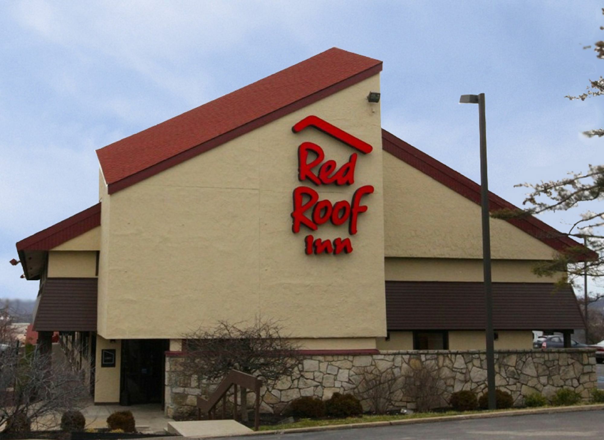 Red Roof Inn Plus+ Pittsburgh South - Airport Exterior photo