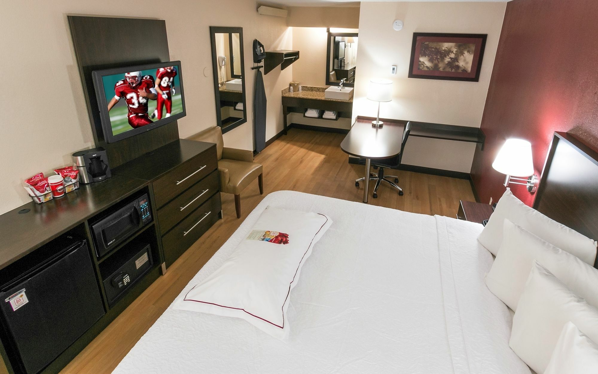 Red Roof Inn Plus+ Pittsburgh South - Airport Imperial Exterior photo